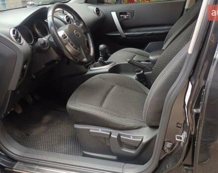 Черный Ниссан Кашкай, объемом двигателя 1.46 л и пробегом 250 тыс. км за 9000 $, фото 4 на Automoto.ua