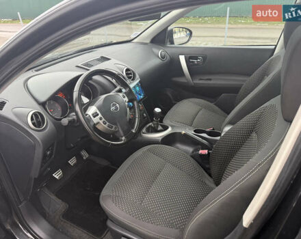 Черный Ниссан Кашкай, объемом двигателя 1.5 л и пробегом 230 тыс. км за 8950 $, фото 46 на Automoto.ua