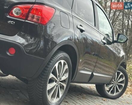 Черный Ниссан Кашкай, объемом двигателя 1.5 л и пробегом 209 тыс. км за 8290 $, фото 51 на Automoto.ua