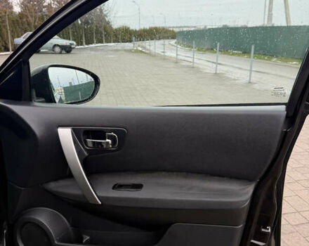 Черный Ниссан Кашкай, объемом двигателя 1.5 л и пробегом 230 тыс. км за 8950 $, фото 56 на Automoto.ua