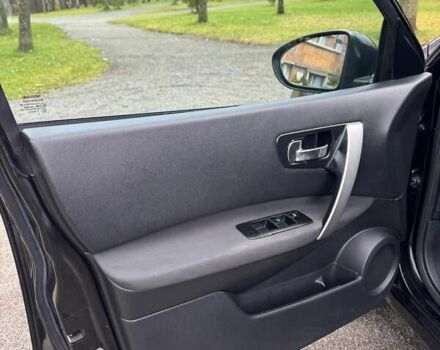 Черный Ниссан Кашкай, объемом двигателя 1.6 л и пробегом 228 тыс. км за 8399 $, фото 26 на Automoto.ua