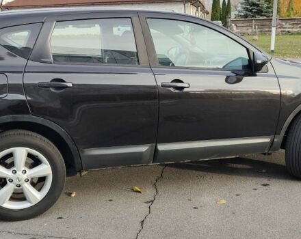 Черный Ниссан Кашкай, объемом двигателя 1.5 л и пробегом 255 тыс. км за 8250 $, фото 4 на Automoto.ua