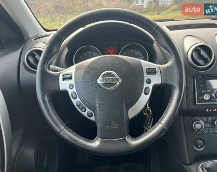 Черный Ниссан Кашкай, объемом двигателя 1.6 л и пробегом 208 тыс. км за 8500 $, фото 15 на Automoto.ua