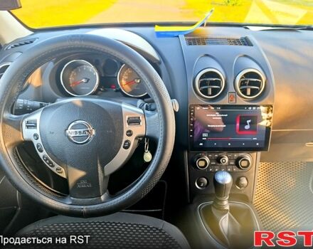 Черный Ниссан Кашкай, объемом двигателя 2 л и пробегом 270 тыс. км за 9200 $, фото 7 на Automoto.ua