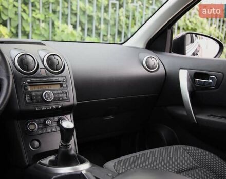 Черный Ниссан Кашкай, объемом двигателя 2.02 л и пробегом 247 тыс. км за 10200 $, фото 12 на Automoto.ua