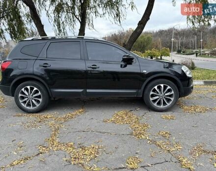 Черный Ниссан Кашкай, объемом двигателя 2 л и пробегом 214 тыс. км за 9400 $, фото 1 на Automoto.ua
