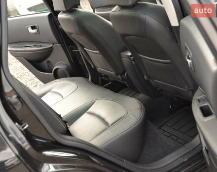 Чорний Ніссан Кашкай, об'ємом двигуна 2 л та пробігом 190 тис. км за 8999 $, фото 20 на Automoto.ua