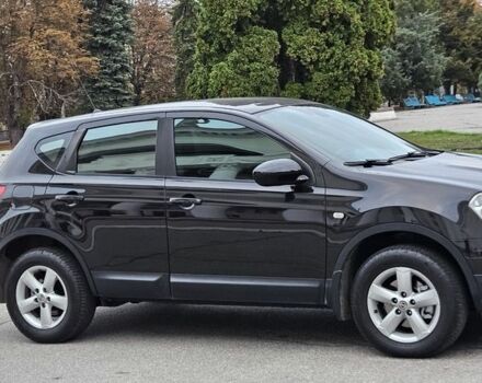 Черный Ниссан Кашкай, объемом двигателя 2 л и пробегом 143 тыс. км за 8300 $, фото 7 на Automoto.ua