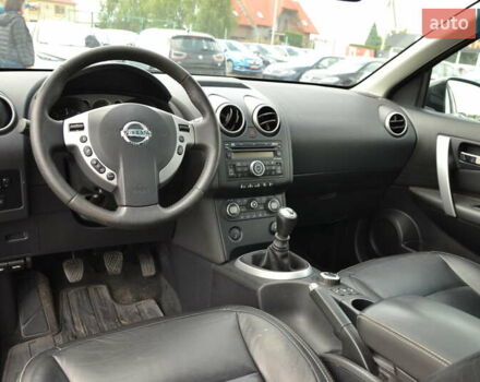 Чорний Ніссан Кашкай, об'ємом двигуна 2 л та пробігом 190 тис. км за 8999 $, фото 17 на Automoto.ua