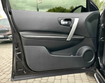 Ниссан Кашкай 2009 в Бердичеве на Automoto.ua Черный Ниссан Кашкай, объемом двигателя 2 л и пробегом 319 тыс. км за 10399 $, фото 6 на Automoto.ua