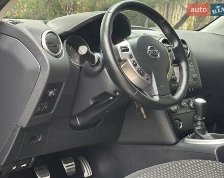 Черный Ниссан Кашкай, объемом двигателя 1.5 л и пробегом 209 тыс. км за 8290 $, фото 62 на Automoto.ua