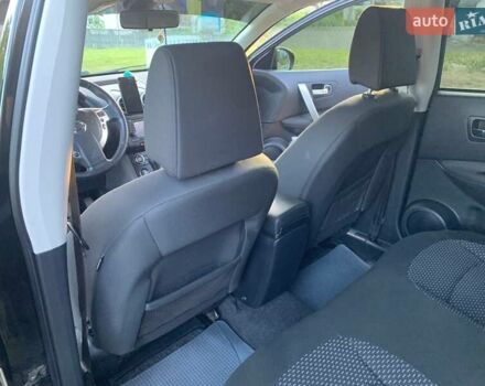 Черный Ниссан Кашкай, объемом двигателя 2 л и пробегом 300 тыс. км за 8500 $, фото 13 на Automoto.ua
