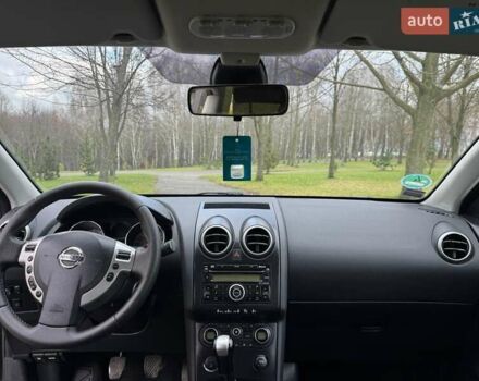 Черный Ниссан Кашкай, объемом двигателя 1.6 л и пробегом 228 тыс. км за 8399 $, фото 22 на Automoto.ua