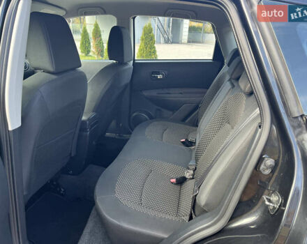 Черный Ниссан Кашкай, объемом двигателя 1.6 л и пробегом 208 тыс. км за 8500 $, фото 9 на Automoto.ua