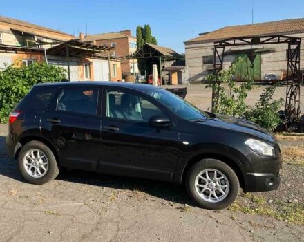 Черный Ниссан Кашкай, объемом двигателя 1.6 л и пробегом 174 тыс. км за 8900 $, фото 2 на Automoto.ua