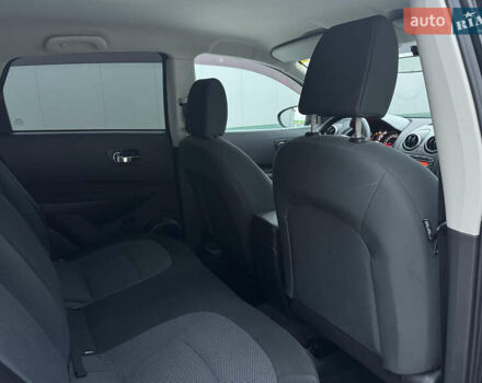 Черный Ниссан Кашкай, объемом двигателя 1.6 л и пробегом 168 тыс. км за 9500 $, фото 13 на Automoto.ua