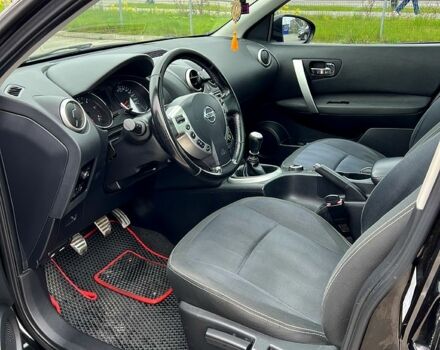 Черный Ниссан Кашкай, объемом двигателя 2 л и пробегом 255 тыс. км за 10750 $, фото 2 на Automoto.ua