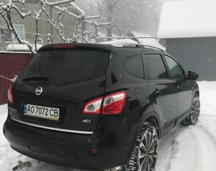 Черный Ниссан Кашкай, объемом двигателя 2 л и пробегом 207 тыс. км за 13500 $, фото 4 на Automoto.ua