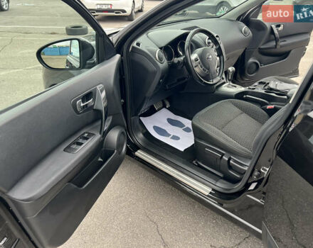 Черный Ниссан Кашкай, объемом двигателя 2 л и пробегом 230 тыс. км за 11900 $, фото 13 на Automoto.ua