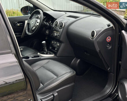 Черный Ниссан Кашкай, объемом двигателя 1.46 л и пробегом 254 тыс. км за 9800 $, фото 5 на Automoto.ua