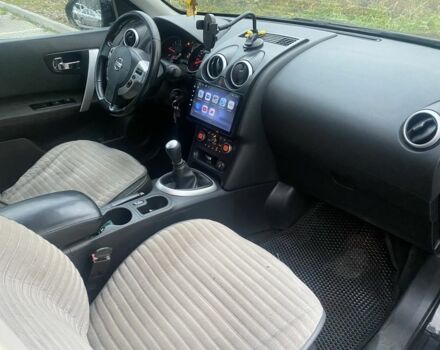 Черный Ниссан Кашкай, объемом двигателя 1.5 л и пробегом 255 тыс. км за 9750 $, фото 7 на Automoto.ua