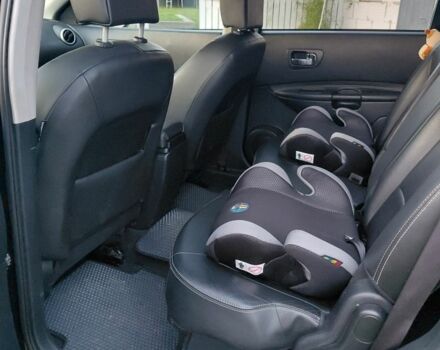 Чорний Ніссан Кашкай, об'ємом двигуна 2 л та пробігом 245 тис. км за 10000 $, фото 4 на Automoto.ua