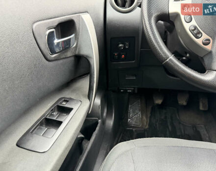 Черный Ниссан Кашкай, объемом двигателя 1.46 л и пробегом 330 тыс. км за 9000 $, фото 46 на Automoto.ua