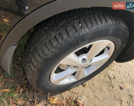 Черный Ниссан Кашкай, объемом двигателя 1.5 л и пробегом 229 тыс. км за 9400 $, фото 6 на Automoto.ua