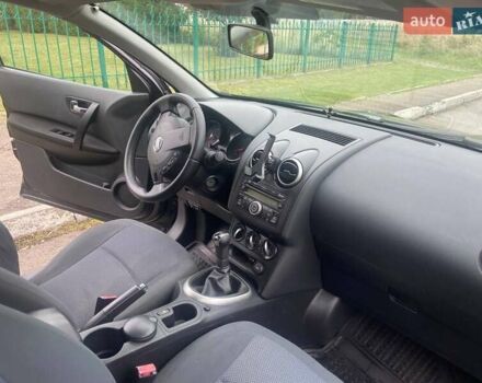 Чорний Ніссан Кашкай, об'ємом двигуна 1.6 л та пробігом 220 тис. км за 10500 $, фото 10 на Automoto.ua