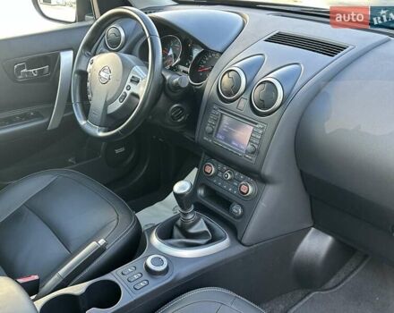 Черный Ниссан Кашкай, объемом двигателя 2 л и пробегом 121 тыс. км за 13999 $, фото 50 на Automoto.ua