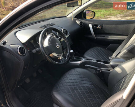 Черный Ниссан Кашкай, объемом двигателя 1.5 л и пробегом 229 тыс. км за 9400 $, фото 9 на Automoto.ua