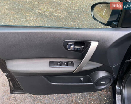 Черный Ниссан Кашкай, объемом двигателя 2 л и пробегом 230 тыс. км за 11999 $, фото 67 на Automoto.ua