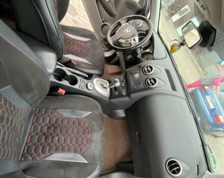 Черный Ниссан Кашкай, объемом двигателя 2 л и пробегом 235 тыс. км за 10700 $, фото 12 на Automoto.ua