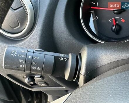 Черный Ниссан Кашкай, объемом двигателя 2 л и пробегом 121 тыс. км за 13999 $, фото 28 на Automoto.ua