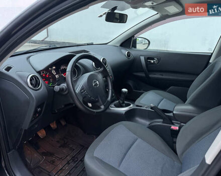 Черный Ниссан Кашкай, объемом двигателя 1.6 л и пробегом 168 тыс. км за 9500 $, фото 9 на Automoto.ua