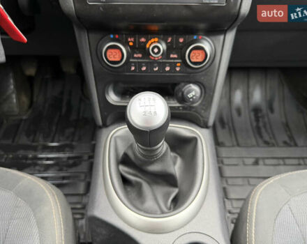 Черный Ниссан Кашкай, объемом двигателя 1.46 л и пробегом 330 тыс. км за 9000 $, фото 44 на Automoto.ua