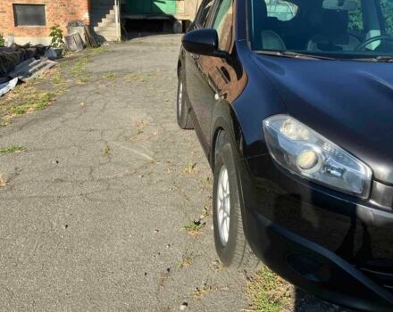 Черный Ниссан Кашкай, объемом двигателя 1.6 л и пробегом 174 тыс. км за 8900 $, фото 4 на Automoto.ua