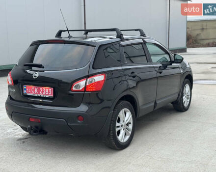 Черный Ниссан Кашкай, объемом двигателя 1.6 л и пробегом 168 тыс. км за 9500 $, фото 5 на Automoto.ua