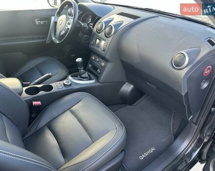 Черный Ниссан Кашкай, объемом двигателя 2 л и пробегом 121 тыс. км за 13999 $, фото 47 на Automoto.ua