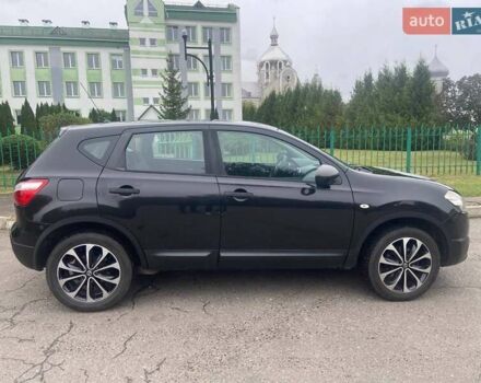 Чорний Ніссан Кашкай, об'ємом двигуна 1.6 л та пробігом 220 тис. км за 10500 $, фото 9 на Automoto.ua