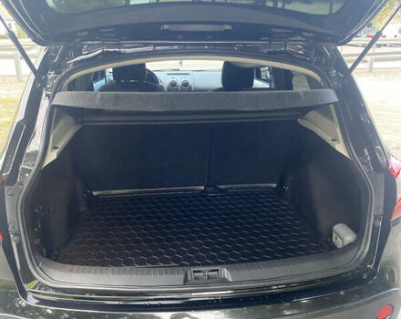 Чорний Ніссан Кашкай, об'ємом двигуна 1.6 л та пробігом 200 тис. км за 9999 $, фото 48 на Automoto.ua