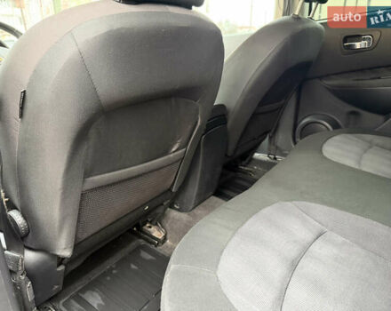 Черный Ниссан Кашкай, объемом двигателя 1.46 л и пробегом 330 тыс. км за 9000 $, фото 62 на Automoto.ua