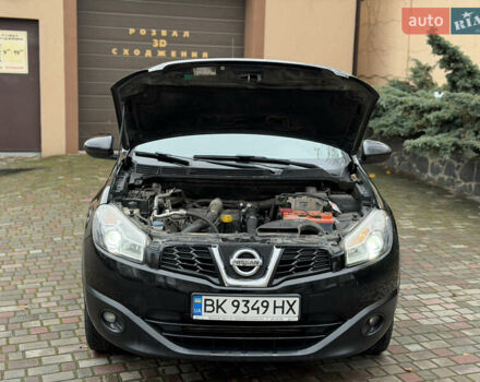 Черный Ниссан Кашкай, объемом двигателя 1.46 л и пробегом 330 тыс. км за 9000 $, фото 66 на Automoto.ua