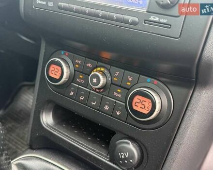 Черный Ниссан Кашкай, объемом двигателя 1.5 л и пробегом 261 тыс. км за 10500 $, фото 23 на Automoto.ua