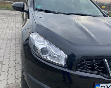 Черный Ниссан Кашкай, объемом двигателя 2 л и пробегом 235 тыс. км за 10700 $, фото 4 на Automoto.ua