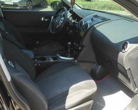 Чорний Ніссан Кашкай, об'ємом двигуна 2 л та пробігом 230 тис. км за 11000 $, фото 5 на Automoto.ua