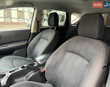 Черный Ниссан Кашкай, объемом двигателя 1.46 л и пробегом 330 тыс. км за 9000 $, фото 53 на Automoto.ua