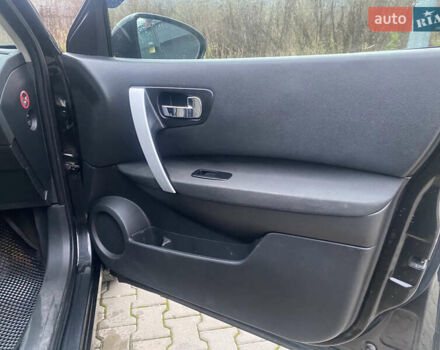 Черный Ниссан Кашкай, объемом двигателя 1.46 л и пробегом 255 тыс. км за 9750 $, фото 10 на Automoto.ua