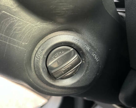 Чорний Ніссан Кашкай, об'ємом двигуна 2 л та пробігом 230 тис. км за 12299 $, фото 143 на Automoto.ua