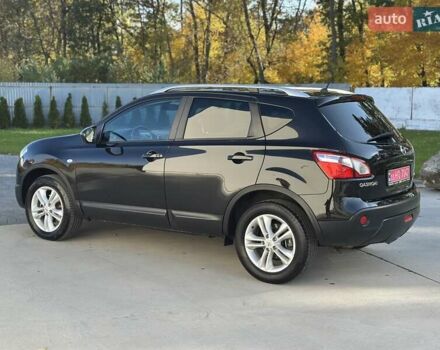 Черный Ниссан Кашкай, объемом двигателя 2 л и пробегом 121 тыс. км за 13999 $, фото 4 на Automoto.ua